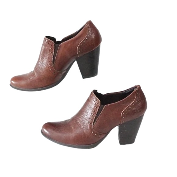 Born b.o.c. Camile Brown Leather Heeled Bootie NIB - Picture 2 of 7